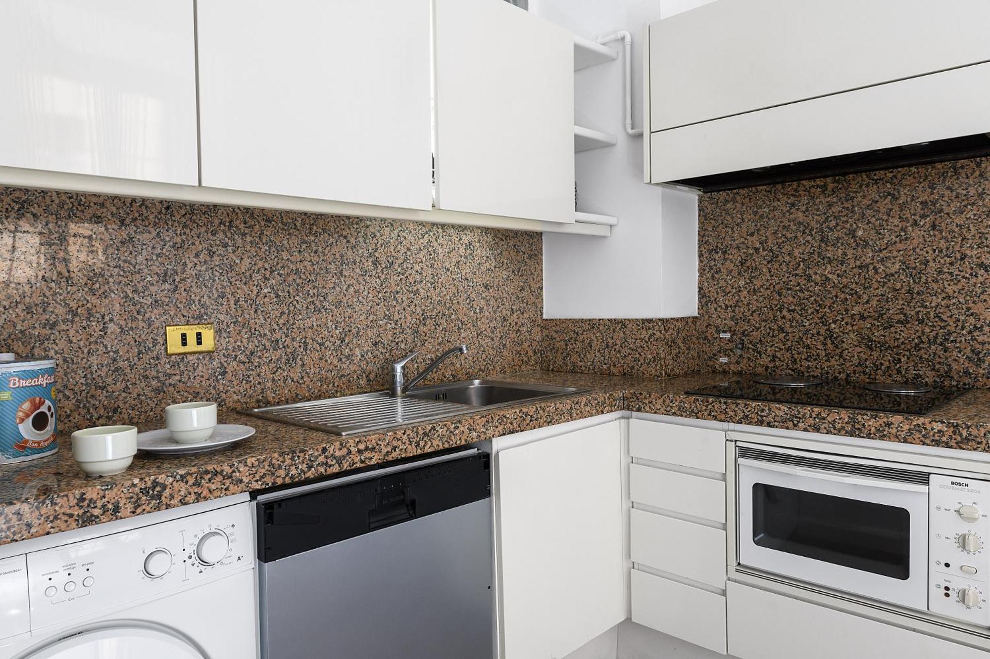 Bernini Al Borgo Apartment โรม ภายนอก รูปภาพ