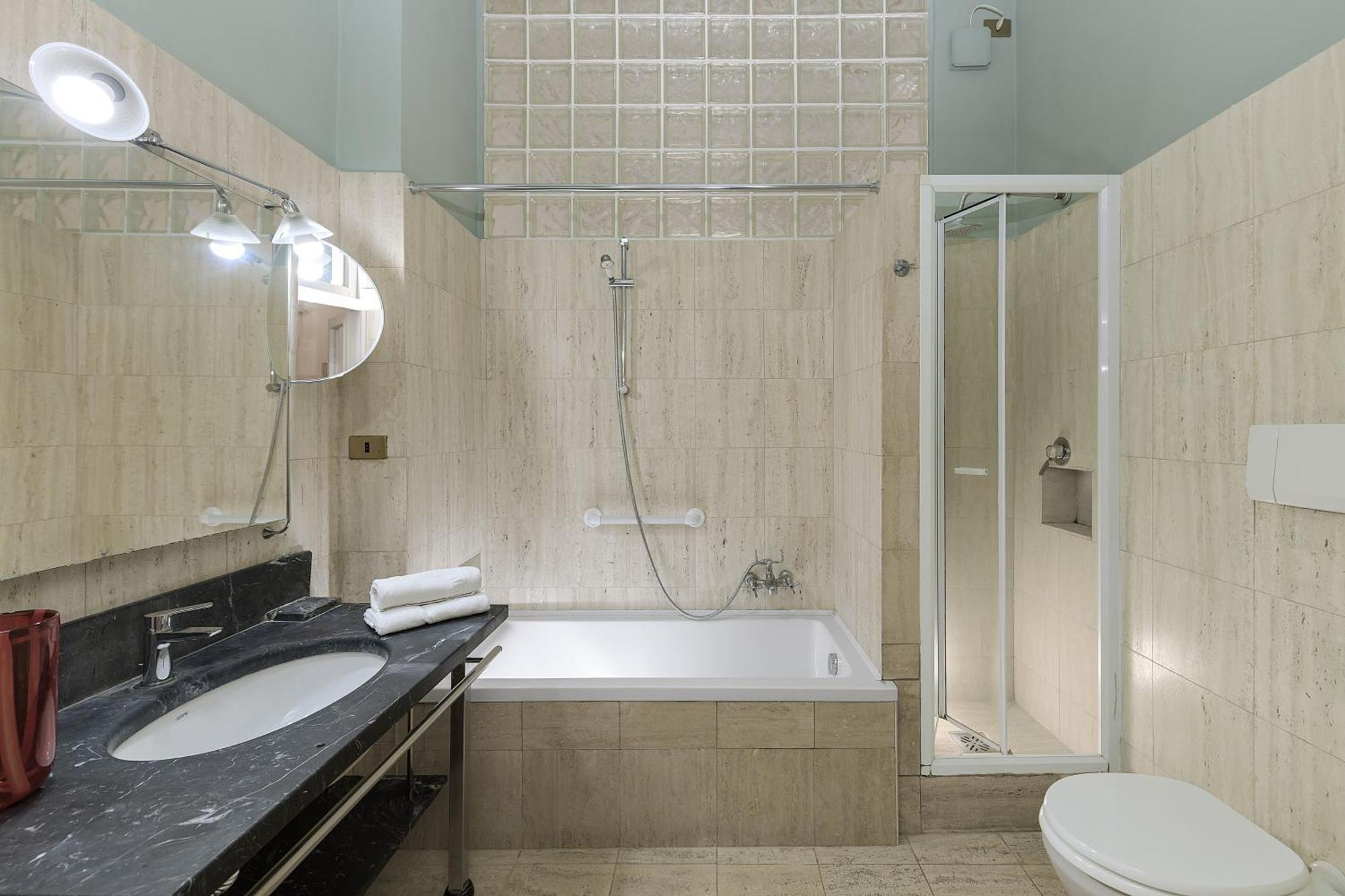 Bernini Al Borgo Apartment โรม ภายนอก รูปภาพ